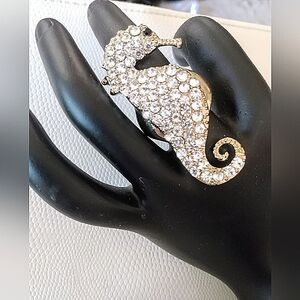 Seahorse rhinestone ring - adj.